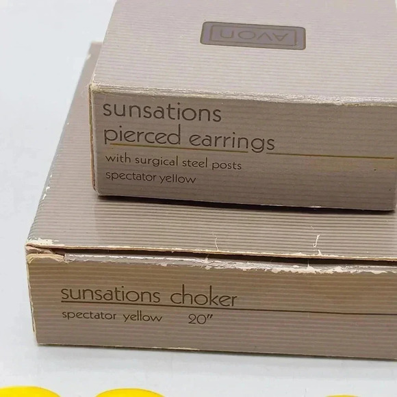 Avon 1987 Sunsations Choker Necklace Earrings Yellow Beads Interlocking Design - Picture 2 of 7